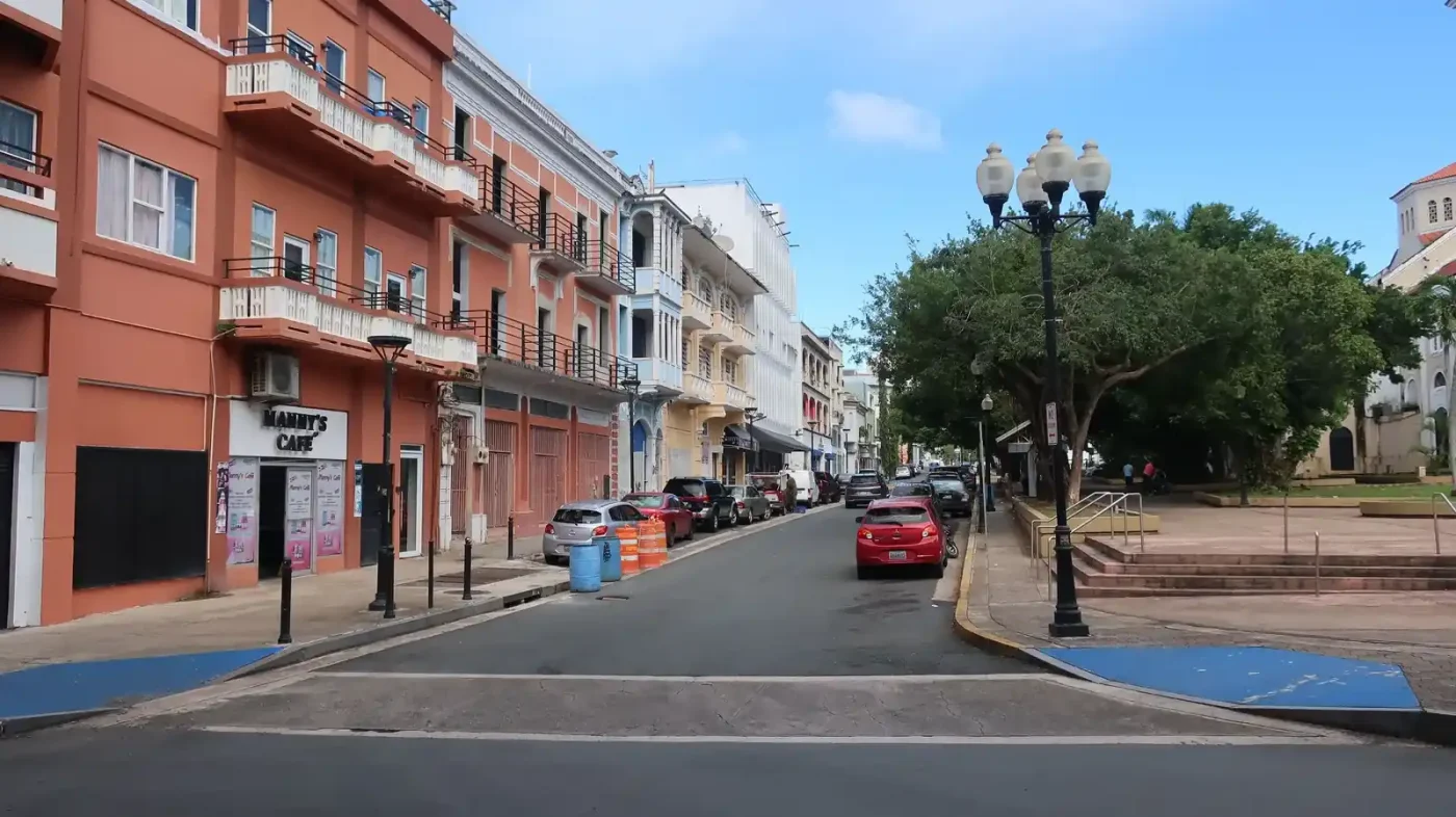 Best eSIM for Puerto Rico: colorful colonial street in Old San Juan