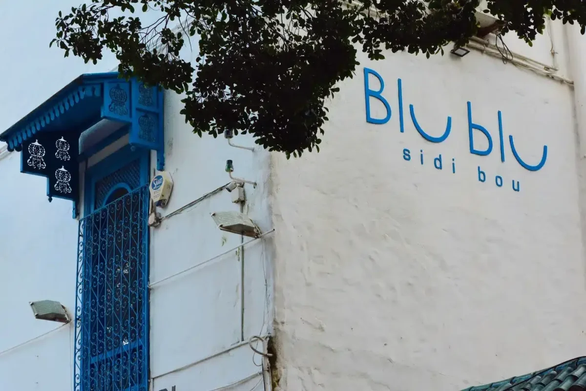 Best eSIM for Tunisia: Sidi Bou Said near Tunis, staying connected with a Tunisia travel eSIM