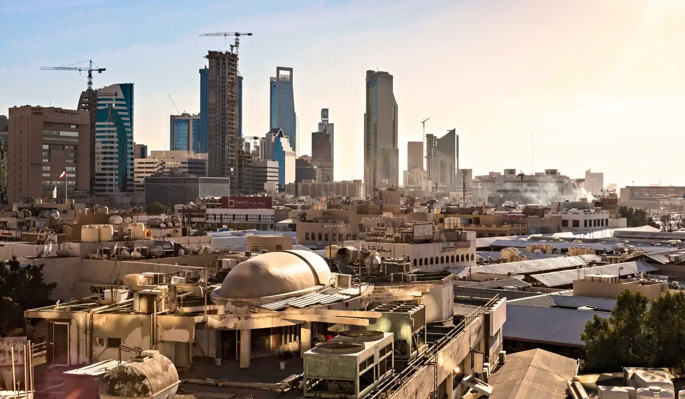Best eSIM for Middle East: hero